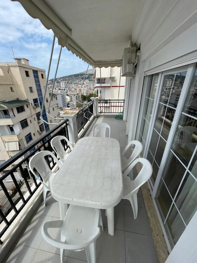 Flower Apartment Sarandë Exteriör bild